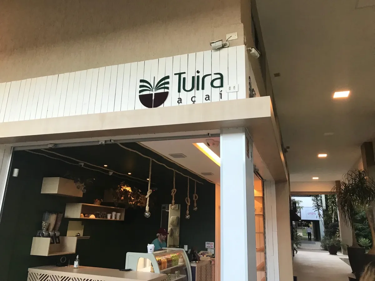 Fachada em acrílico. Letreiro para comércio