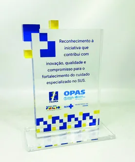 Troféu OPAS Reconhecimento. Troféu alto padrão em acrílico