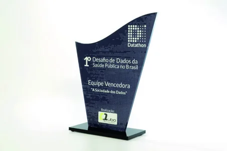 Troféu Desafio de Dados. Troféu padrão em acrílico com impressão UV