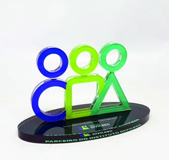Troféu Formas. Troféu padrão médio em acrílico
