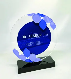 Troféu Jessup redondo. Padrão médio com base montada tipo caixa