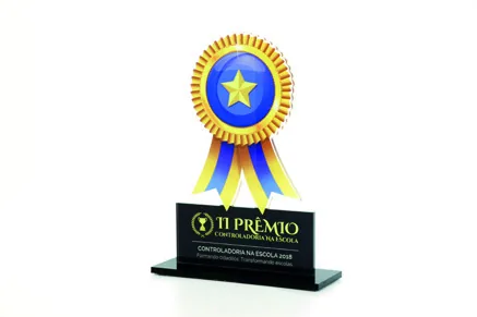 Troféu TI Prêmio. Troféu padrão em acrílico com impressão UV