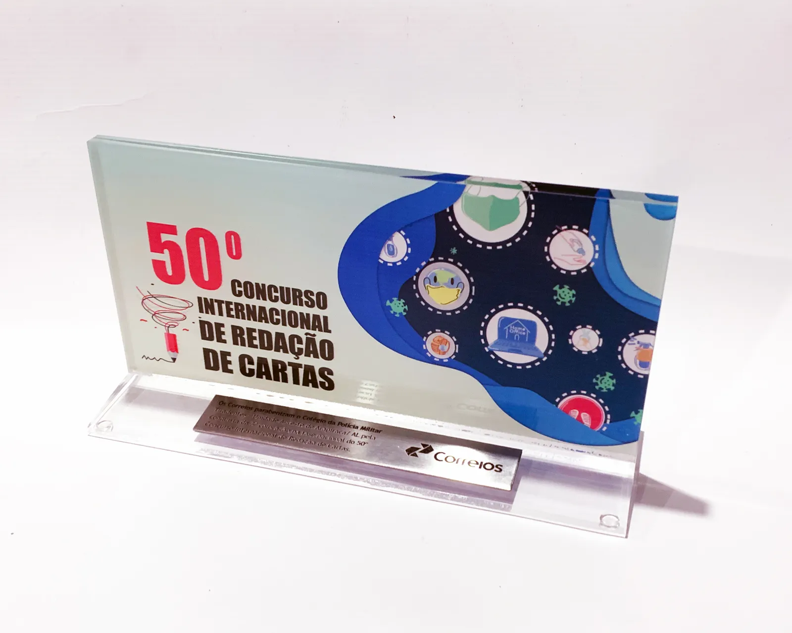 Troféu Correios 50 anos. Acrílico com impressão UV