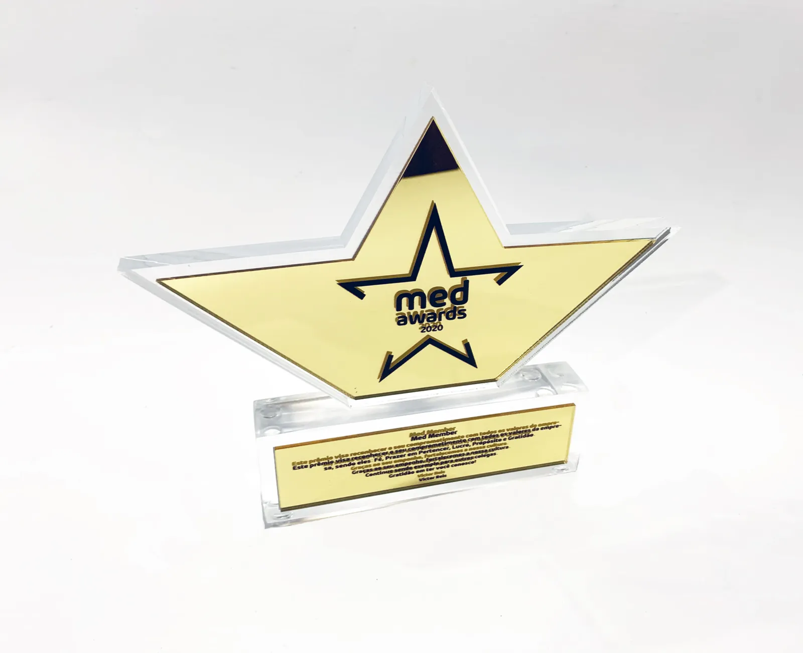 Troféu Estrela. Acrílico dourado espelhado
