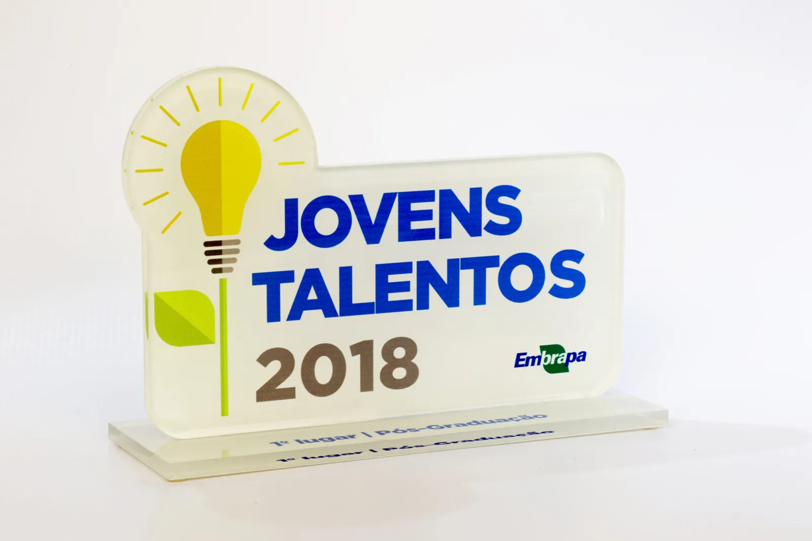 Troféu Jovens Talentos. Acrílico com impressão UV