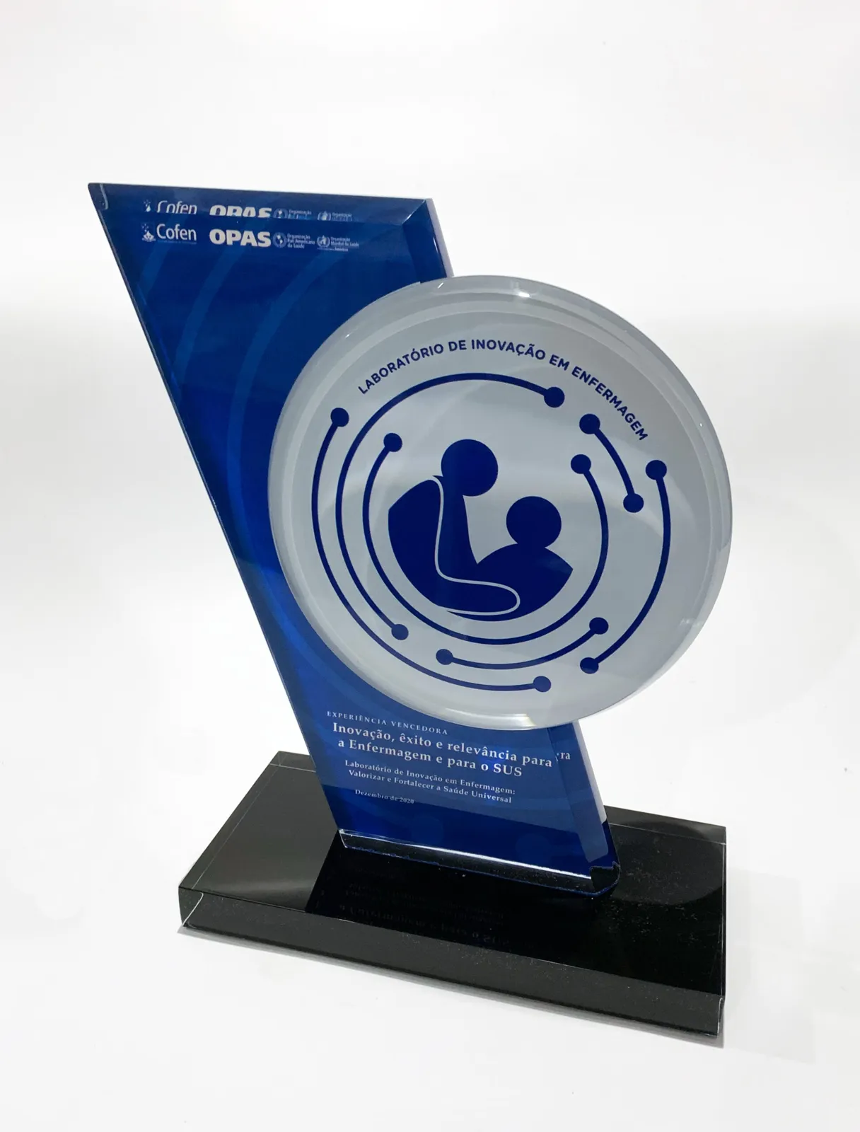 Troféu OPAS. Acrílico azul com base preta
